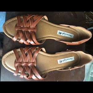 American Eagle Sandals